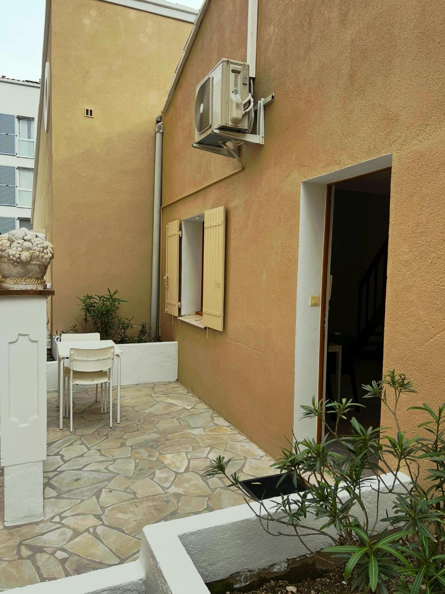 Residence Enzo Paradise لا سين سور مير المظهر الخارجي الصورة
